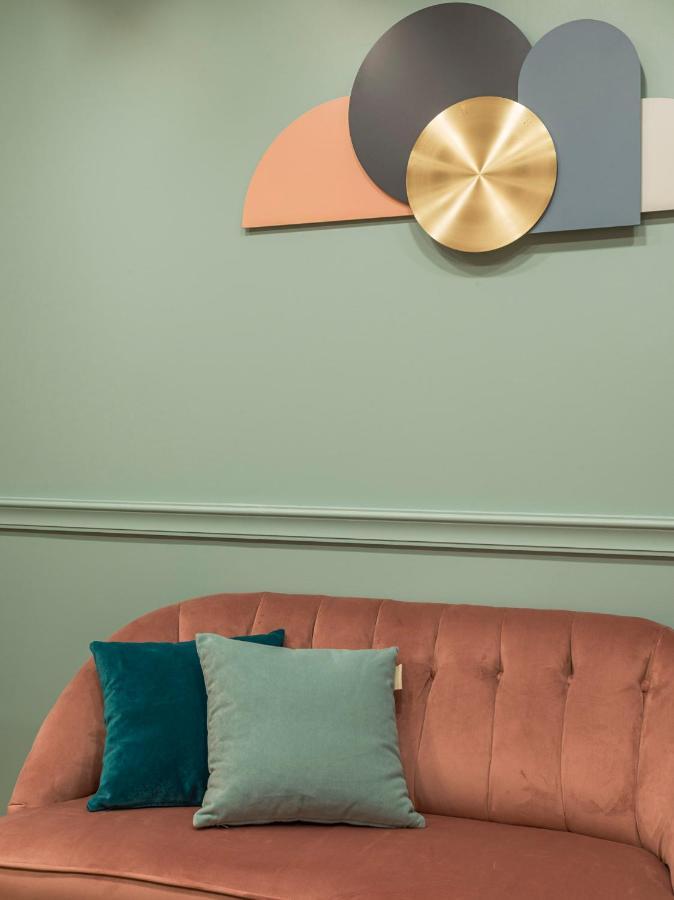 The Candy Saint Germain *